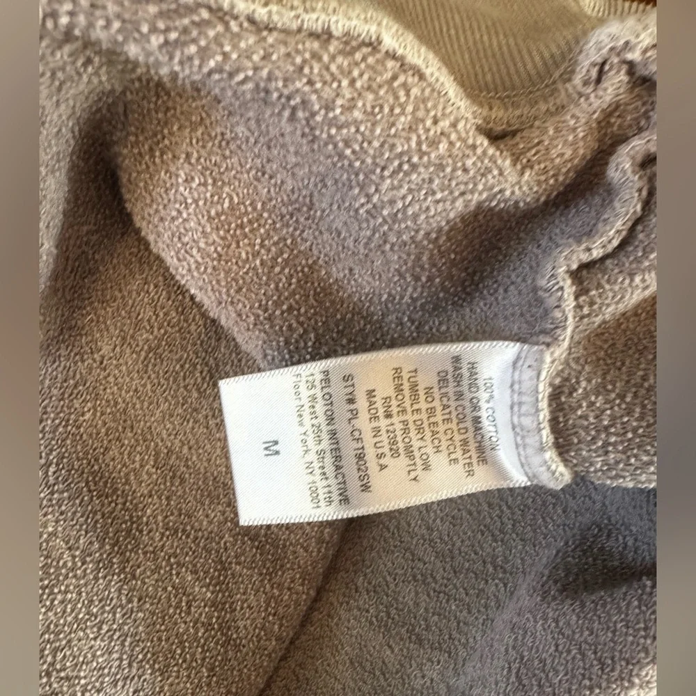 Peloton French Terry Grey Cotton Logo Sweatshirt Mineral Acid Wash-Women’s sz M